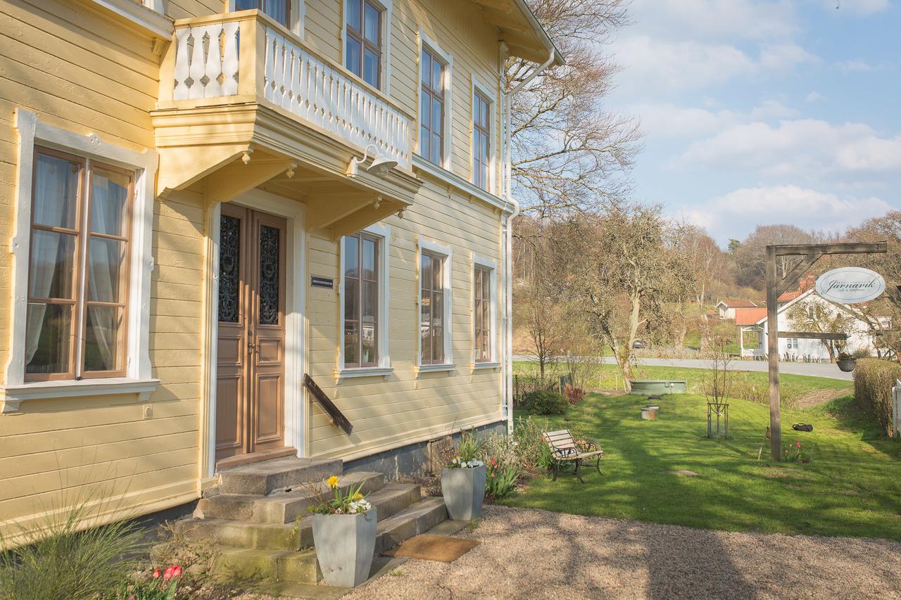 Pensionat Jarnavik Hotel Brakne-Hoby Exterior photo