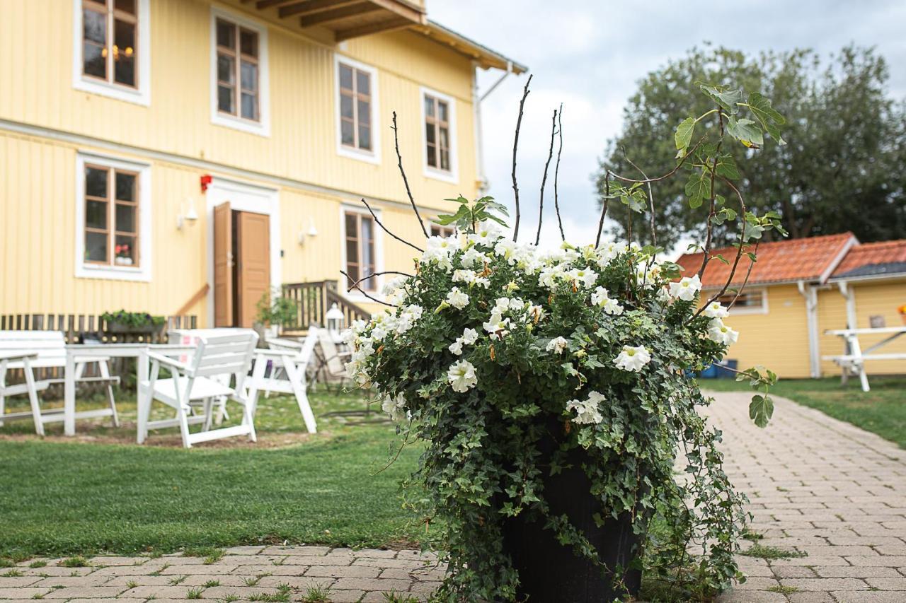 Pensionat Jarnavik Hotel Brakne-Hoby Exterior photo